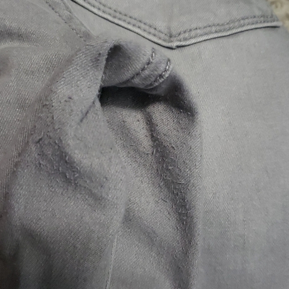 Distressed Gray Mid Rise Rockstar Stretchy Jeans - Picture 7 of 7